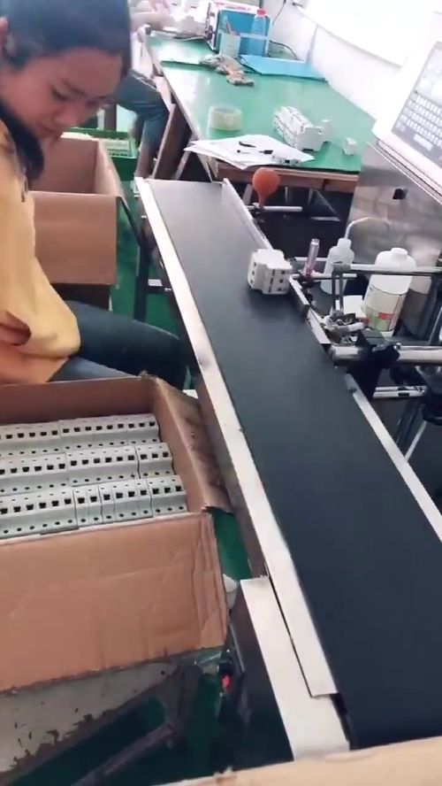 廠里還收人嗎？錢不錢都無所謂，主要是喜歡這份工作